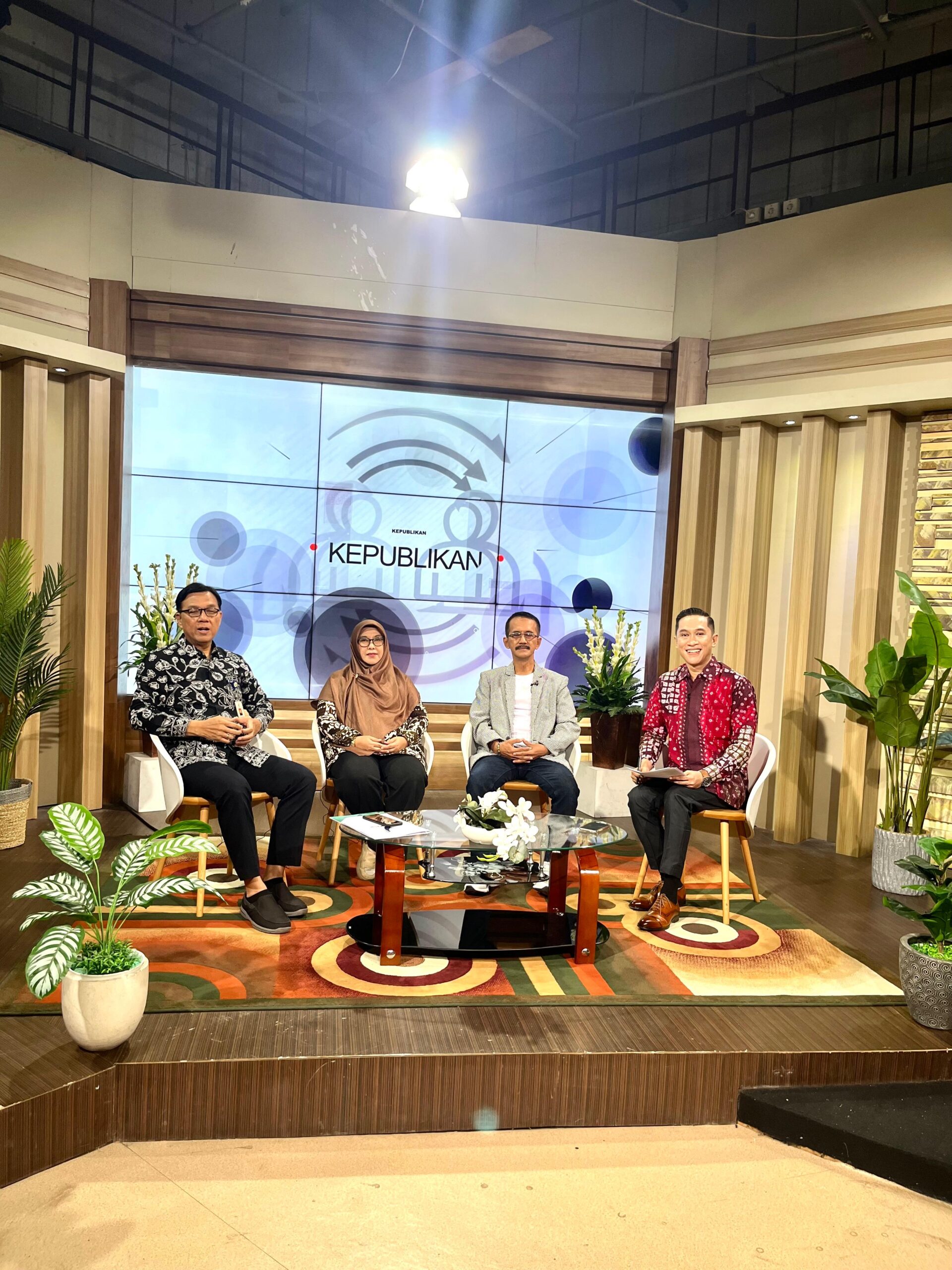 Kaprodii Hukum Bisnis UPY Jadi Narasumber di Program “Ranah Publik” TVRI Yogyakarta